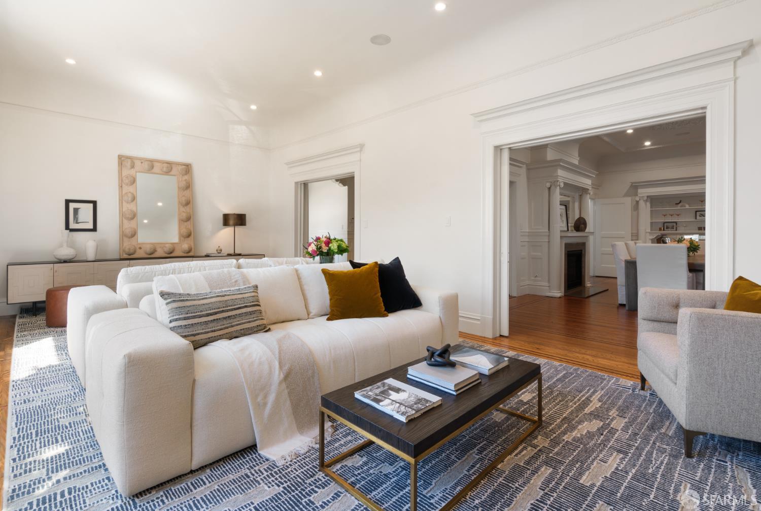 Detail Gallery Image 13 of 64 For 199 Carl St, San Francisco,  CA 94117 - 5 Beds | 4/2 Baths