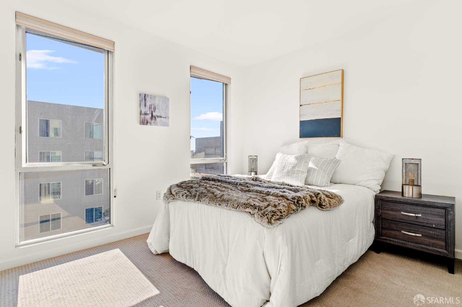 Detail Gallery Image 8 of 44 For 200 2nd St #401,  Oakland,  CA 94607 - 3 Beds | 2 Baths