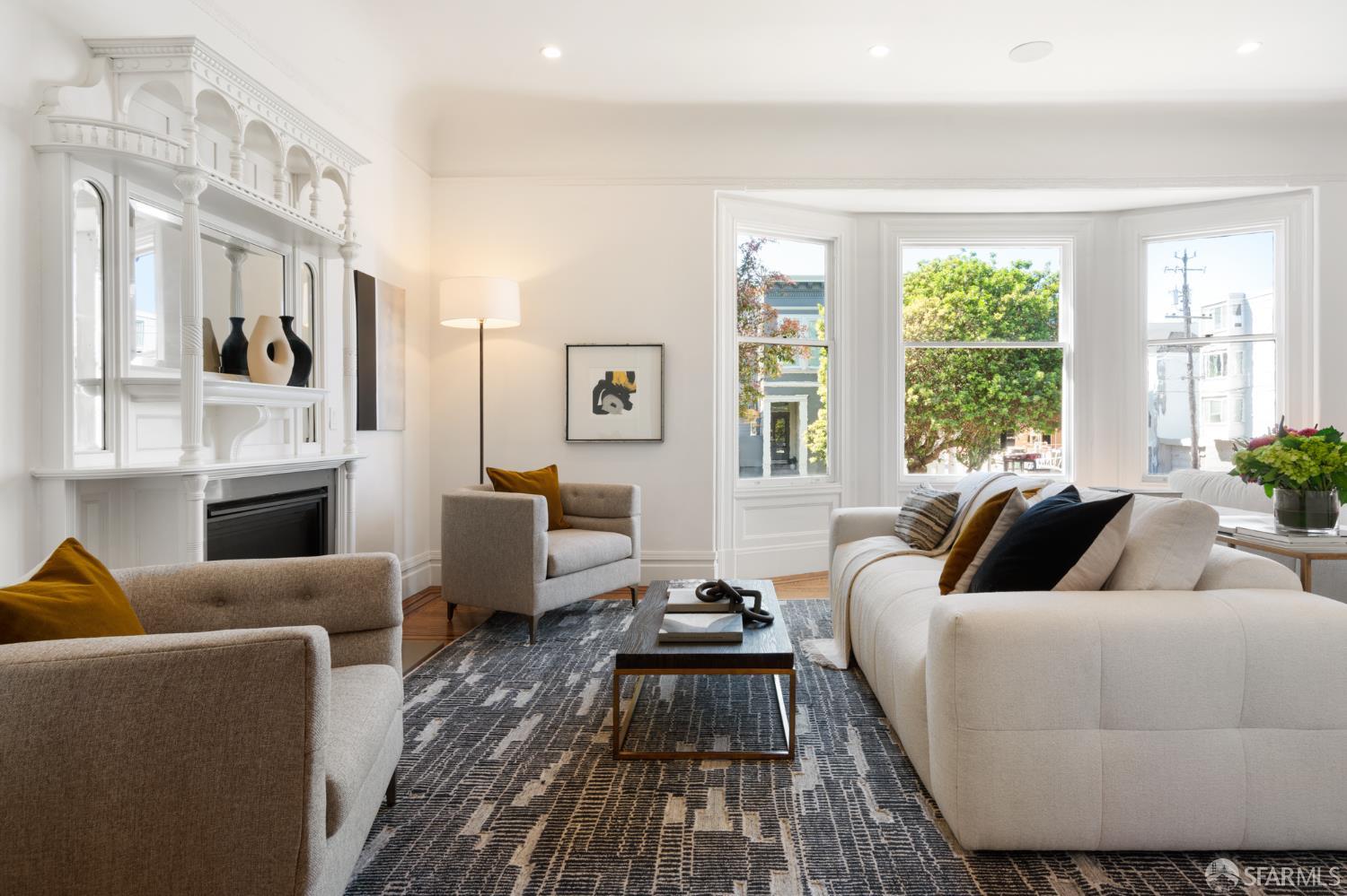 Detail Gallery Image 11 of 64 For 199 Carl St, San Francisco,  CA 94117 - 5 Beds | 4/2 Baths