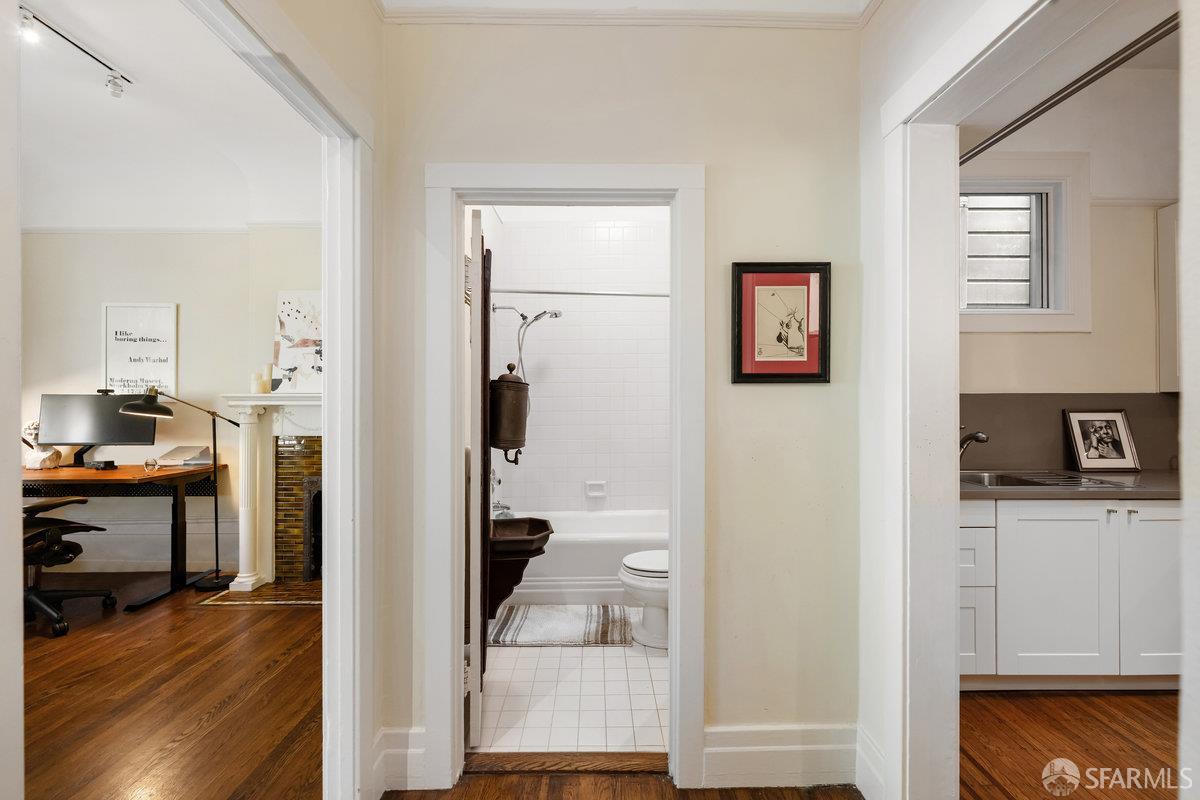 Photo #8: 425076841 Listing: Photo #8
