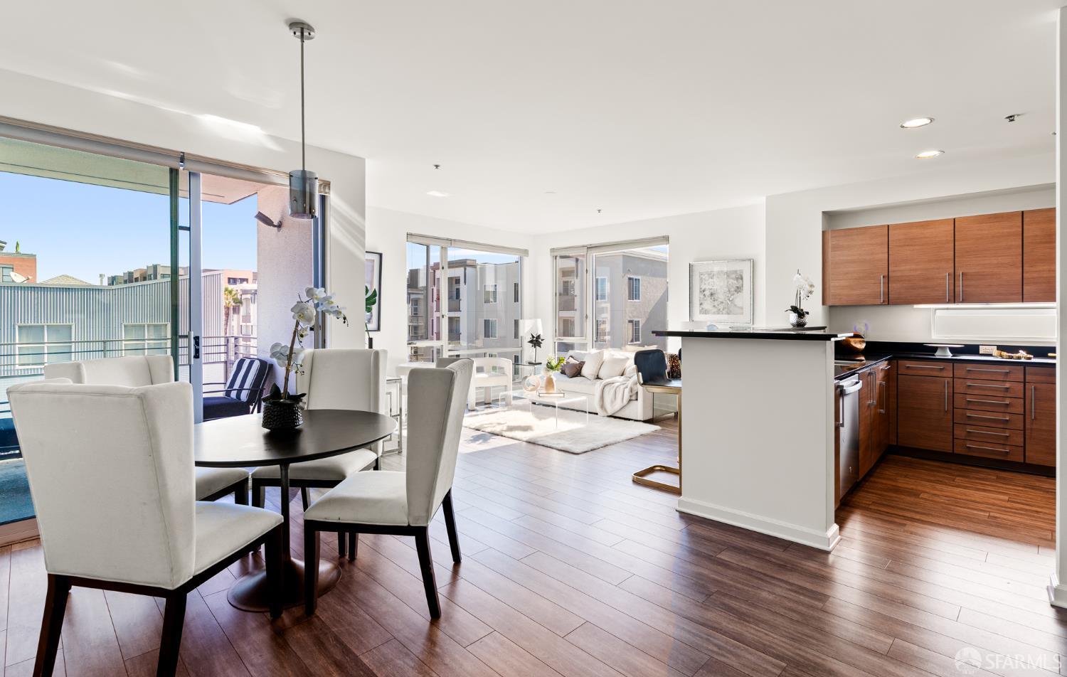 Detail Gallery Image 32 of 44 For 200 2nd St #401,  Oakland,  CA 94607 - 3 Beds | 2 Baths