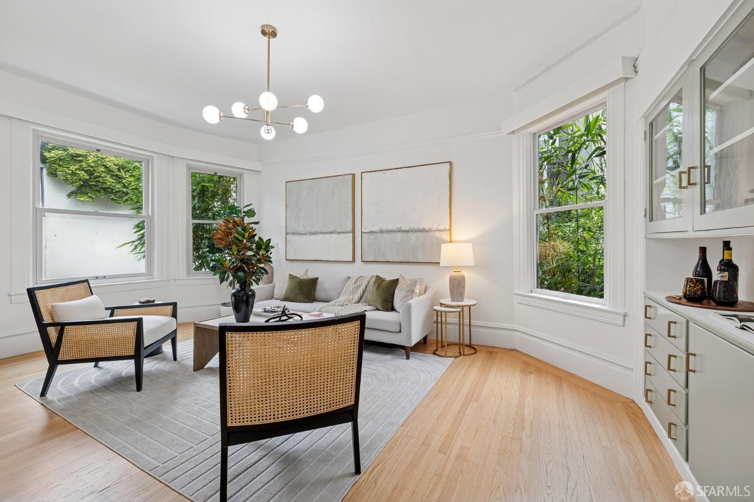 Photo #6: 425076754 Listing 