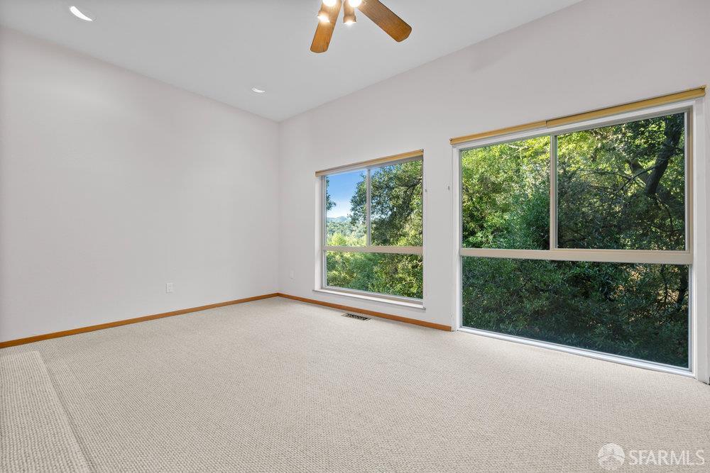 Detail Gallery Image 38 of 44 For 120 La Espiral, Orinda,  CA 94563 - 4 Beds | 3/1 Baths