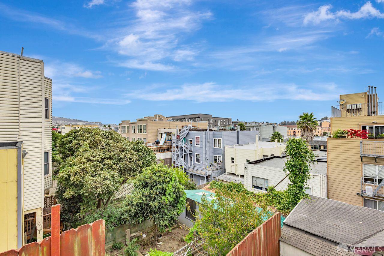 Detail Gallery Image 24 of 29 For 528 London St, San Francisco,  CA 94112 - 2 Beds | 1 Baths