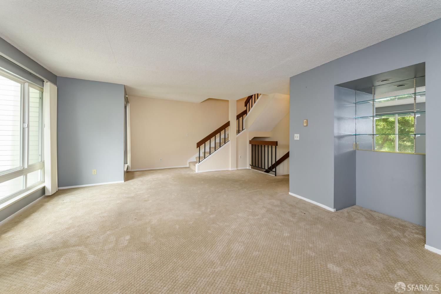 Photo #8: 425076146 Listing: Photo #8
