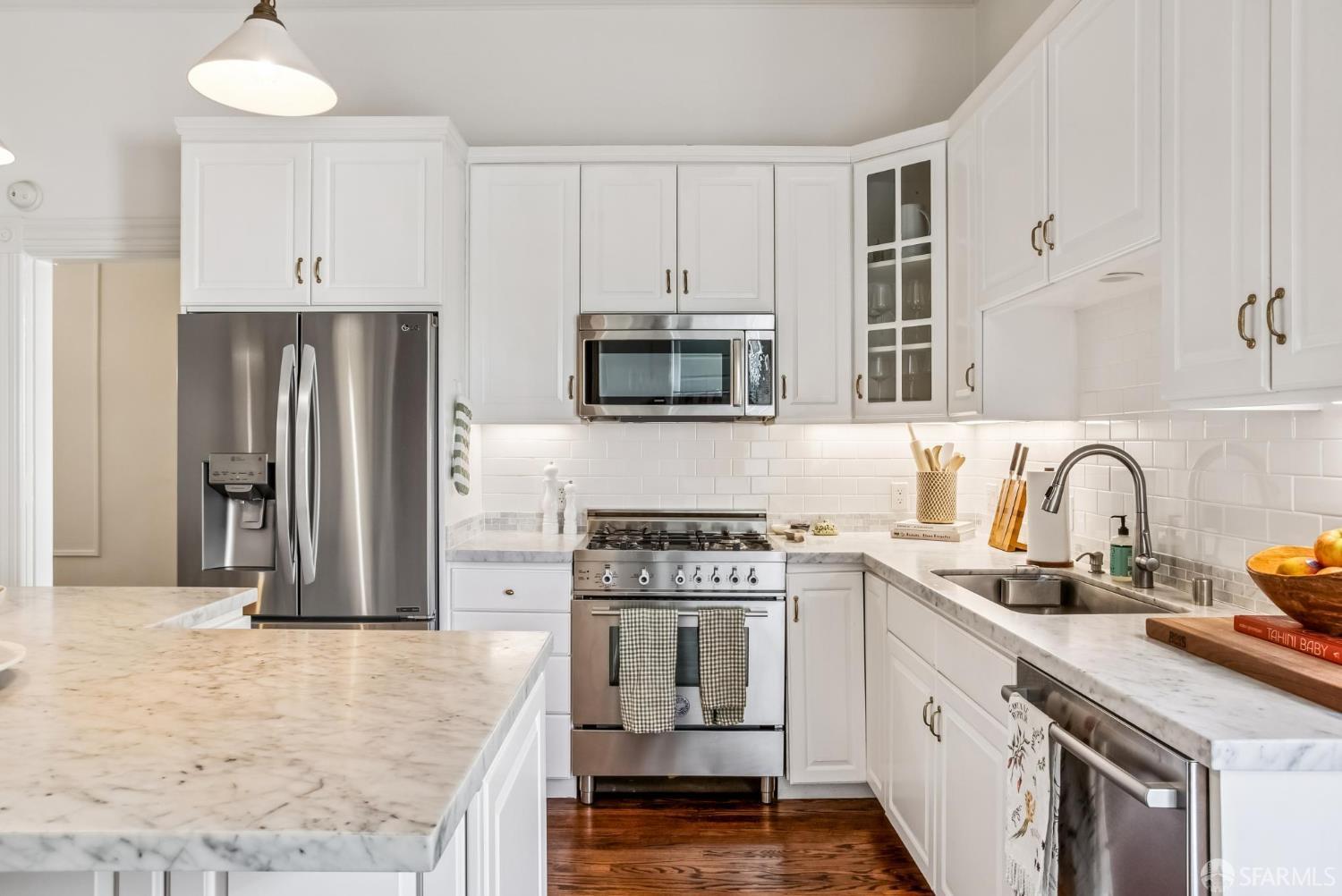 Photo #6: 425077093 Listing 