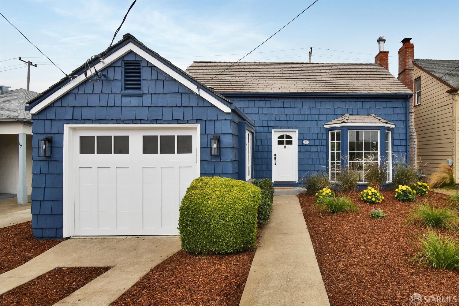 Detail Gallery Image 2 of 60 For 15 Garden Ln, Daly City,  CA 94015 - 3 Beds | 1/1 Baths