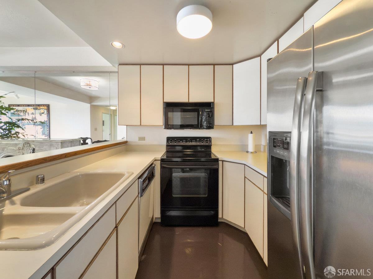 Photo #13: 425071923 Listing: Photo #13