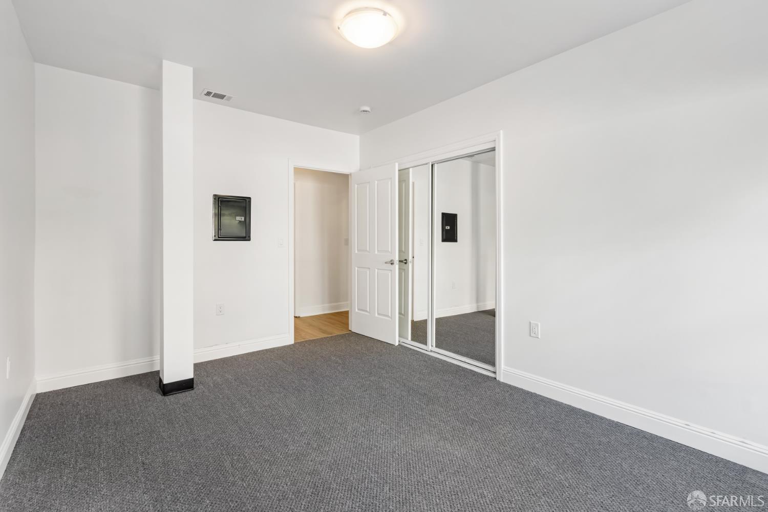 Photo #27: 425071712 Listing: Photo #27
