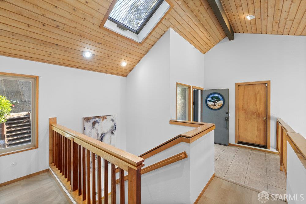 Detail Gallery Image 26 of 44 For 120 La Espiral, Orinda,  CA 94563 - 4 Beds | 3/1 Baths