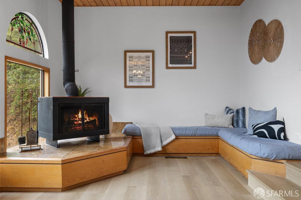 Detail Gallery Image 30 of 44 For 120 La Espiral, Orinda,  CA 94563 - 4 Beds | 3/1 Baths