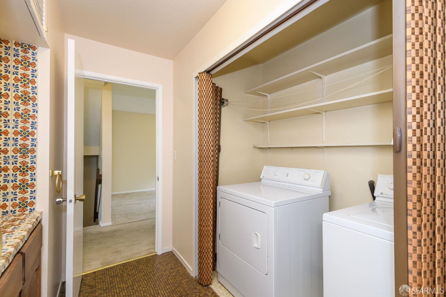 Photo #19: 425076146 Listing: Photo #19