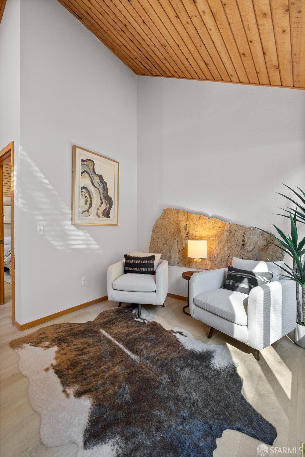 Detail Gallery Image 28 of 44 For 120 La Espiral, Orinda,  CA 94563 - 4 Beds | 3/1 Baths