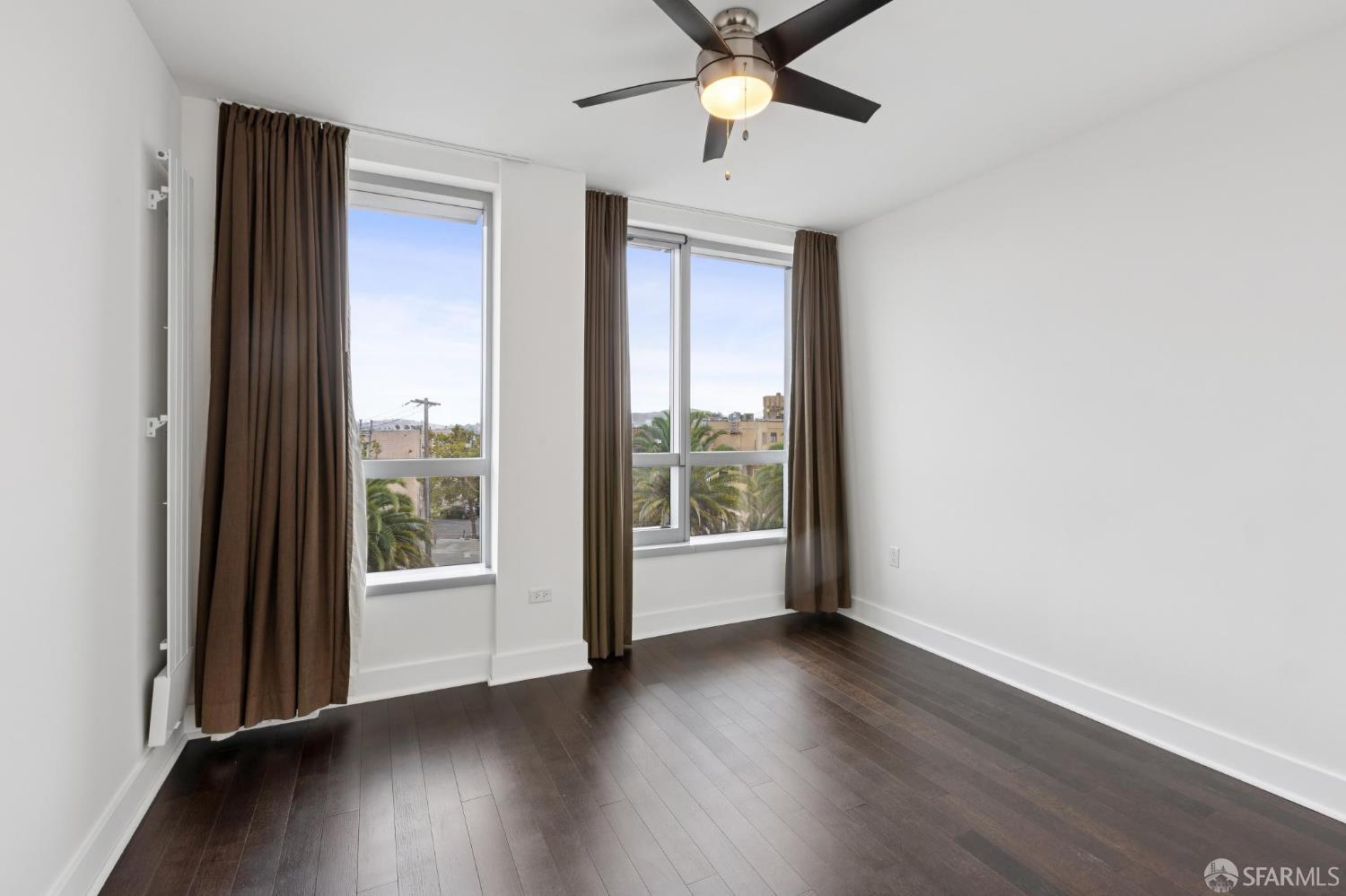 Photo #11: 425077037 Listing: Photo #11