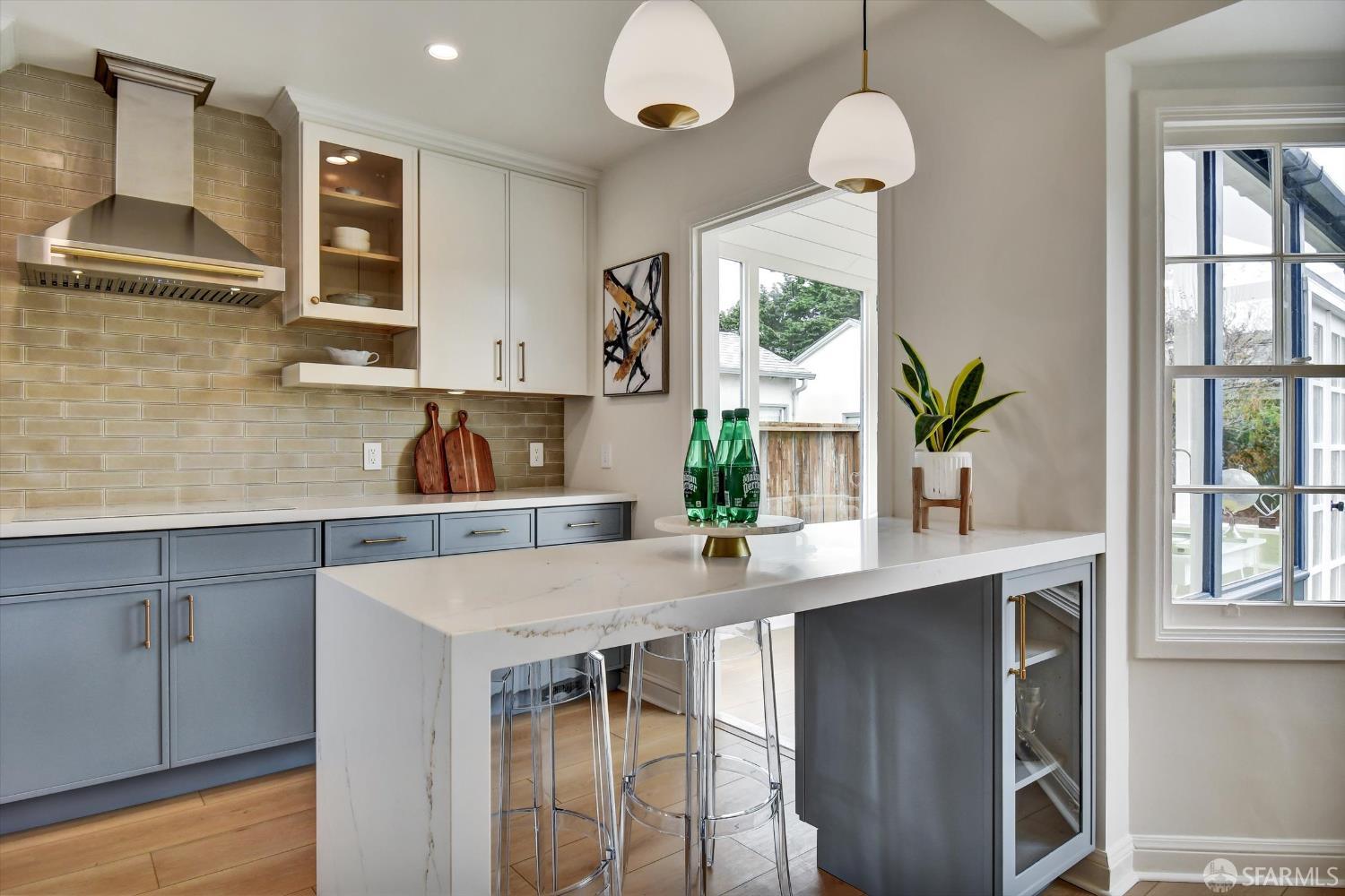 Detail Gallery Image 13 of 60 For 15 Garden Ln, Daly City,  CA 94015 - 3 Beds | 1/1 Baths