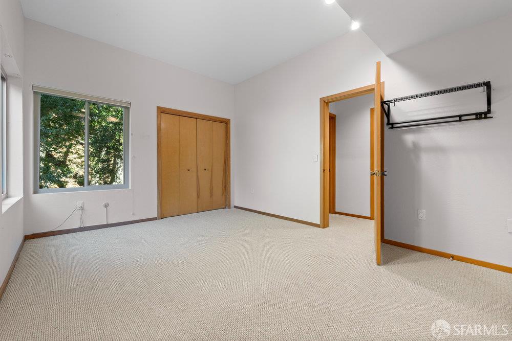 Detail Gallery Image 40 of 44 For 120 La Espiral, Orinda,  CA 94563 - 4 Beds | 3/1 Baths