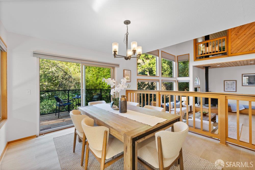 Detail Gallery Image 5 of 44 For 120 La Espiral, Orinda,  CA 94563 - 4 Beds | 3/1 Baths