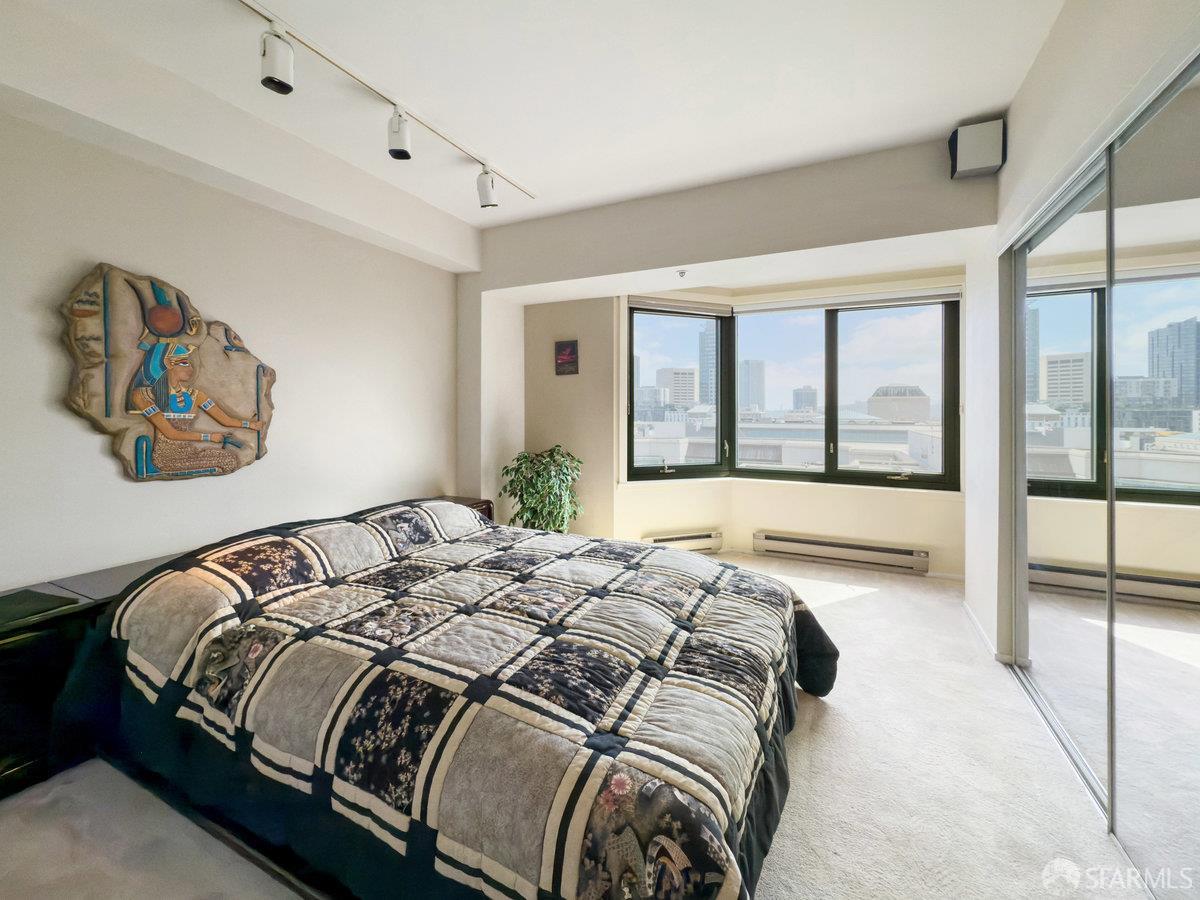 Photo #17: 425071923 Listing: Photo #17