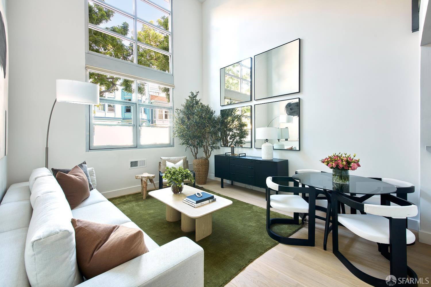 Photo #2: 425070259 Listing: Photo #2