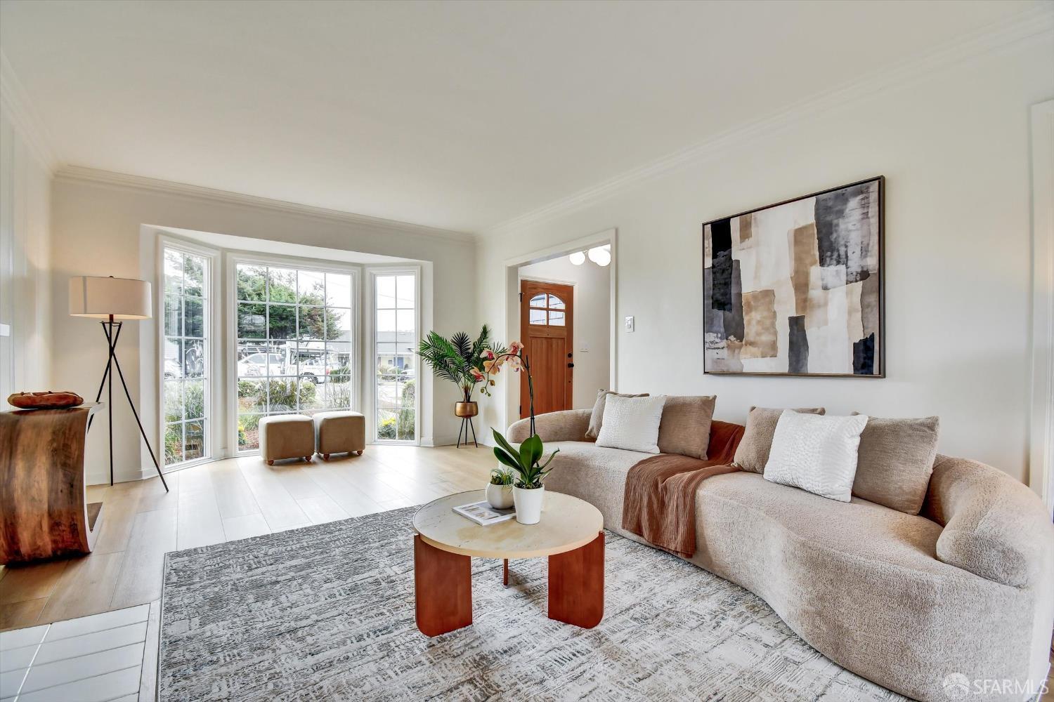 Detail Gallery Image 4 of 60 For 15 Garden Ln, Daly City,  CA 94015 - 3 Beds | 1/1 Baths