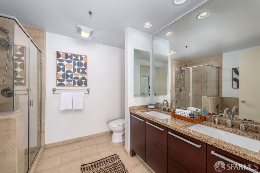 Photo #17: 425072357 Listing: Photo #17