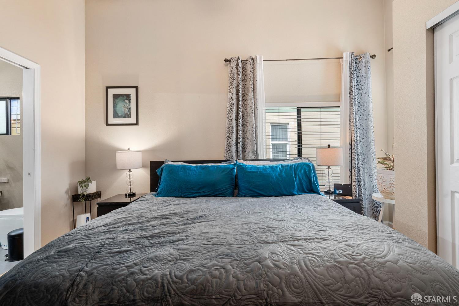 Detail Gallery Image 10 of 60 For 710 24th St, Oakland,  CA 94612 - 5 Beds | 4 Baths