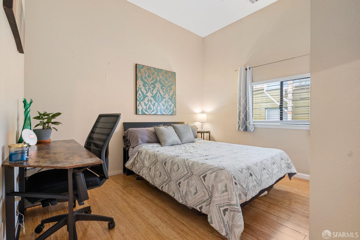 Detail Gallery Image 15 of 60 For 710 24th St, Oakland,  CA 94612 - 5 Beds | 4 Baths