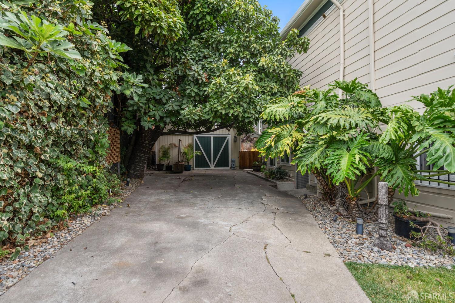 Detail Gallery Image 46 of 60 For 710 24th St, Oakland,  CA 94612 - 5 Beds | 4 Baths