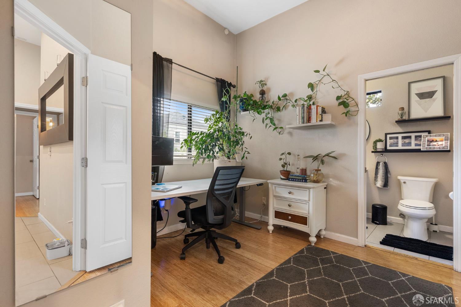 Detail Gallery Image 24 of 60 For 710 24th St, Oakland,  CA 94612 - 5 Beds | 4 Baths