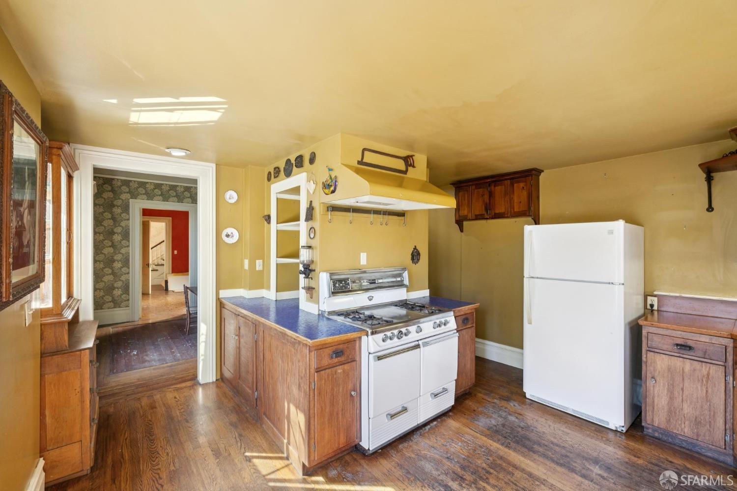 Detail Gallery Image 36 of 85 For 22 Beaver St, San Francisco,  CA 94114 - 5 Beds | 4 Baths