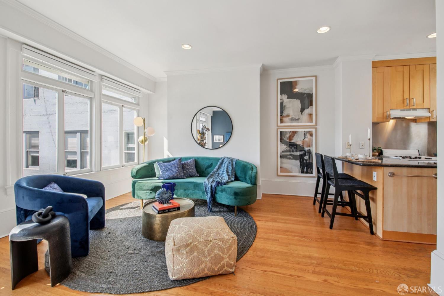 Photo #5: 425076055 Listing 