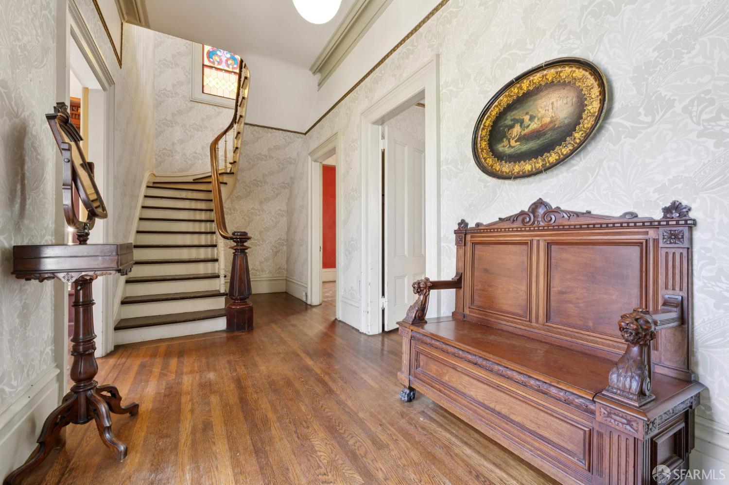 Detail Gallery Image 17 of 85 For 22 Beaver St, San Francisco,  CA 94114 - 5 Beds | 4 Baths