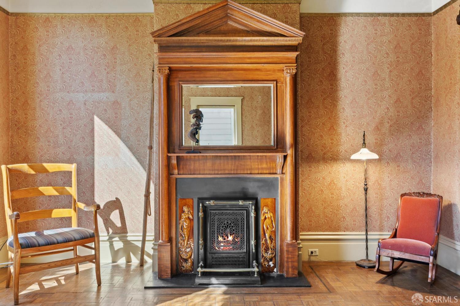 Detail Gallery Image 21 of 85 For 22 Beaver St, San Francisco,  CA 94114 - 5 Beds | 4 Baths