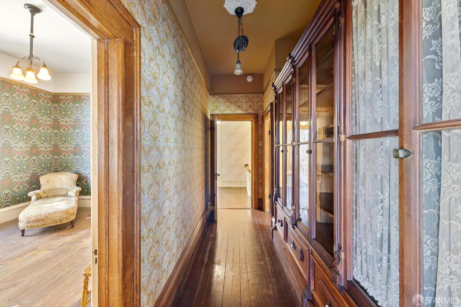 Detail Gallery Image 59 of 85 For 22 Beaver St, San Francisco,  CA 94114 - 5 Beds | 4 Baths