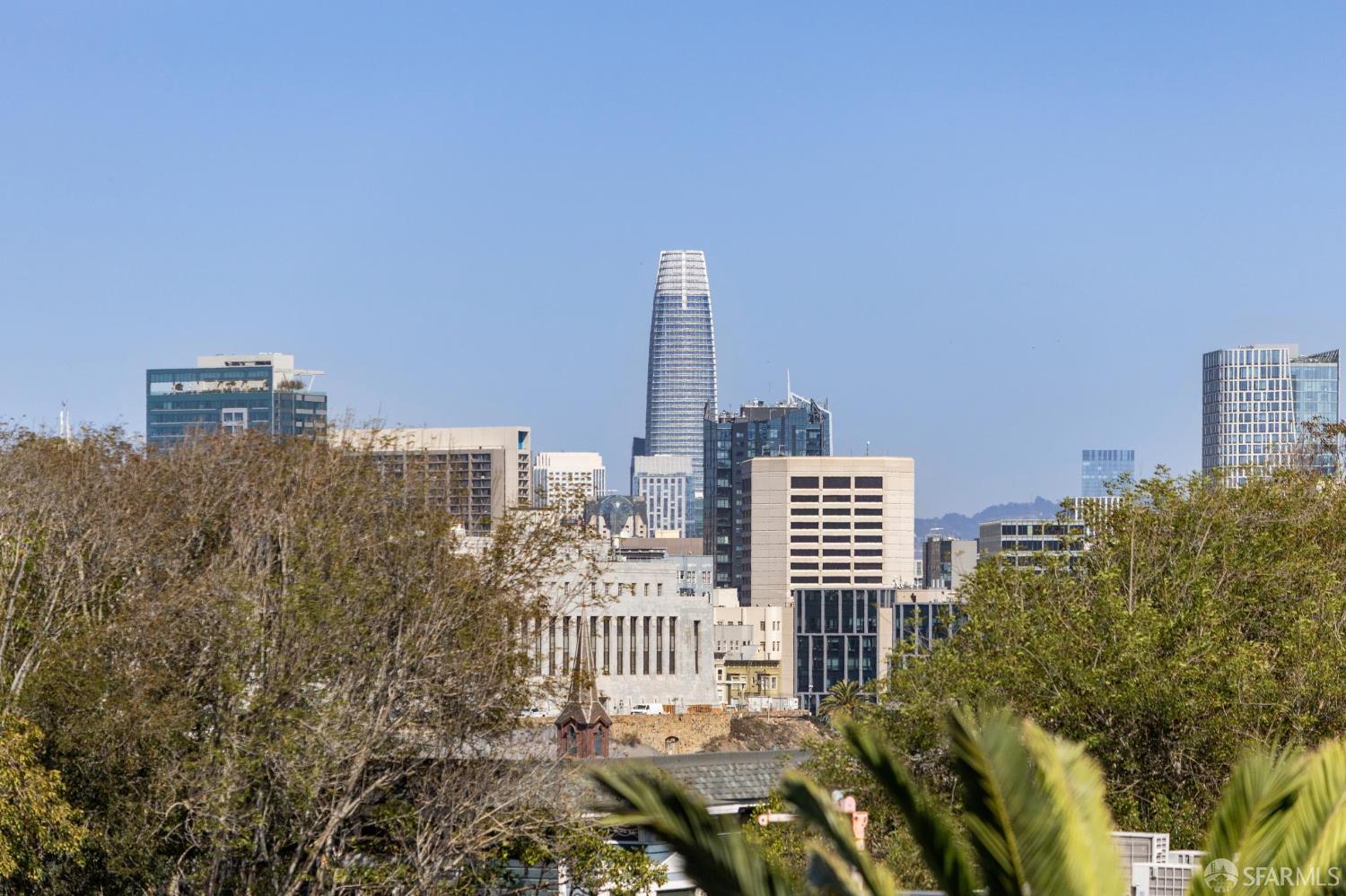 Detail Gallery Image 69 of 85 For 22 Beaver St, San Francisco,  CA 94114 - 5 Beds | 4 Baths