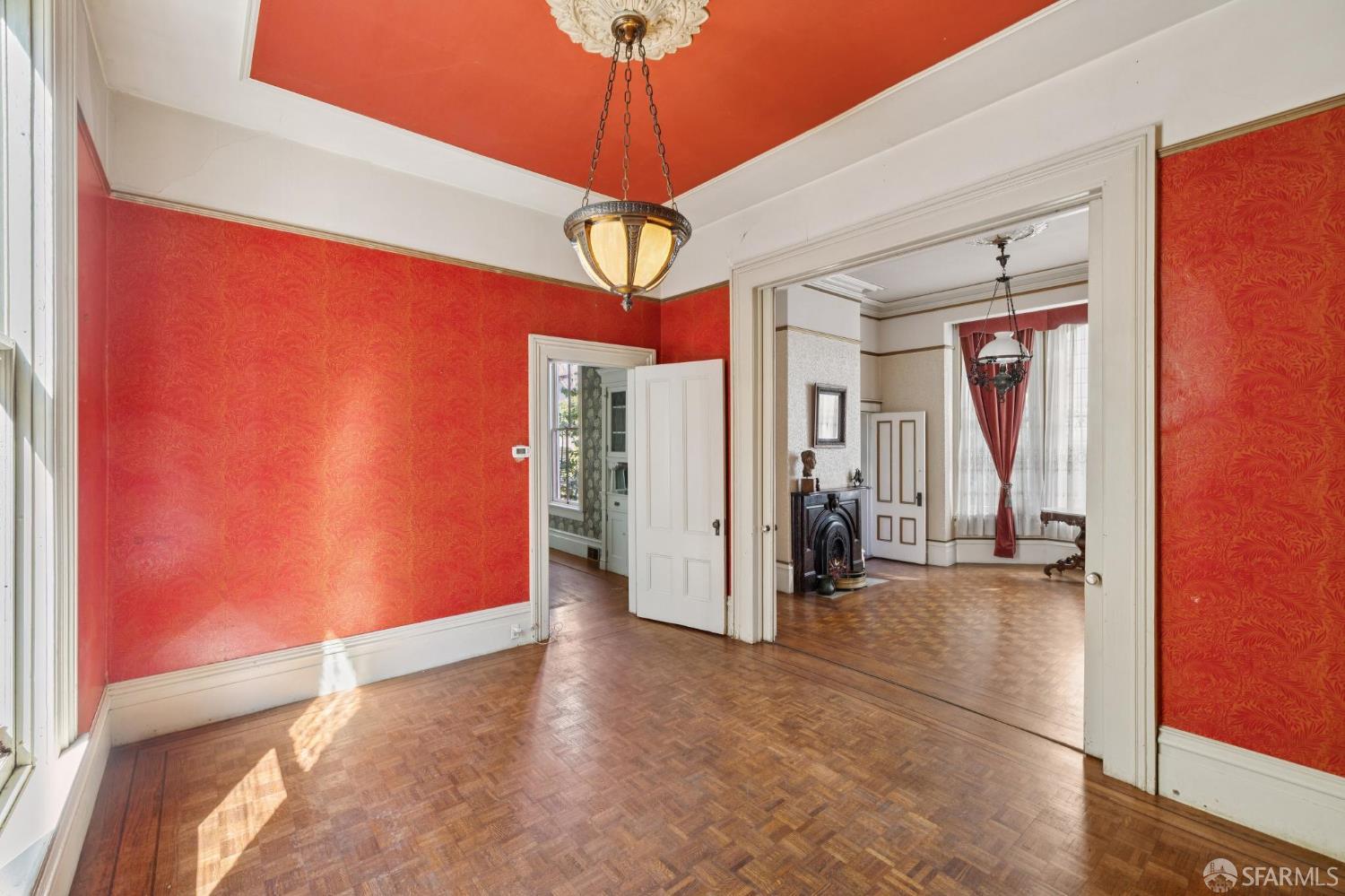 Detail Gallery Image 27 of 85 For 22 Beaver St, San Francisco,  CA 94114 - 5 Beds | 4 Baths