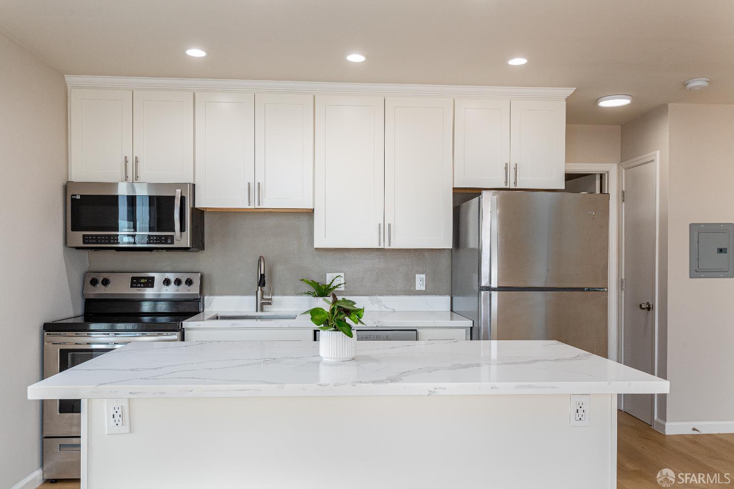 Detail Gallery Image 5 of 18 For 646 Corbett Ave #508,  San Francisco,  CA 94114 - 1 Beds | 1 Baths