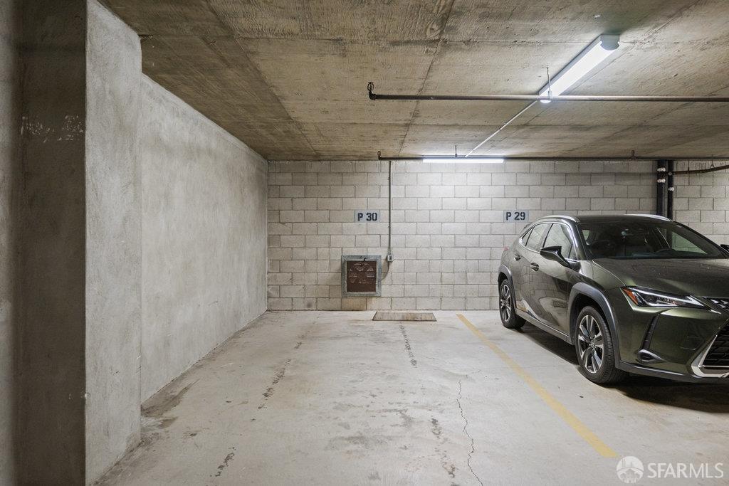 Photo #13: 425076616 Listing: Photo #13