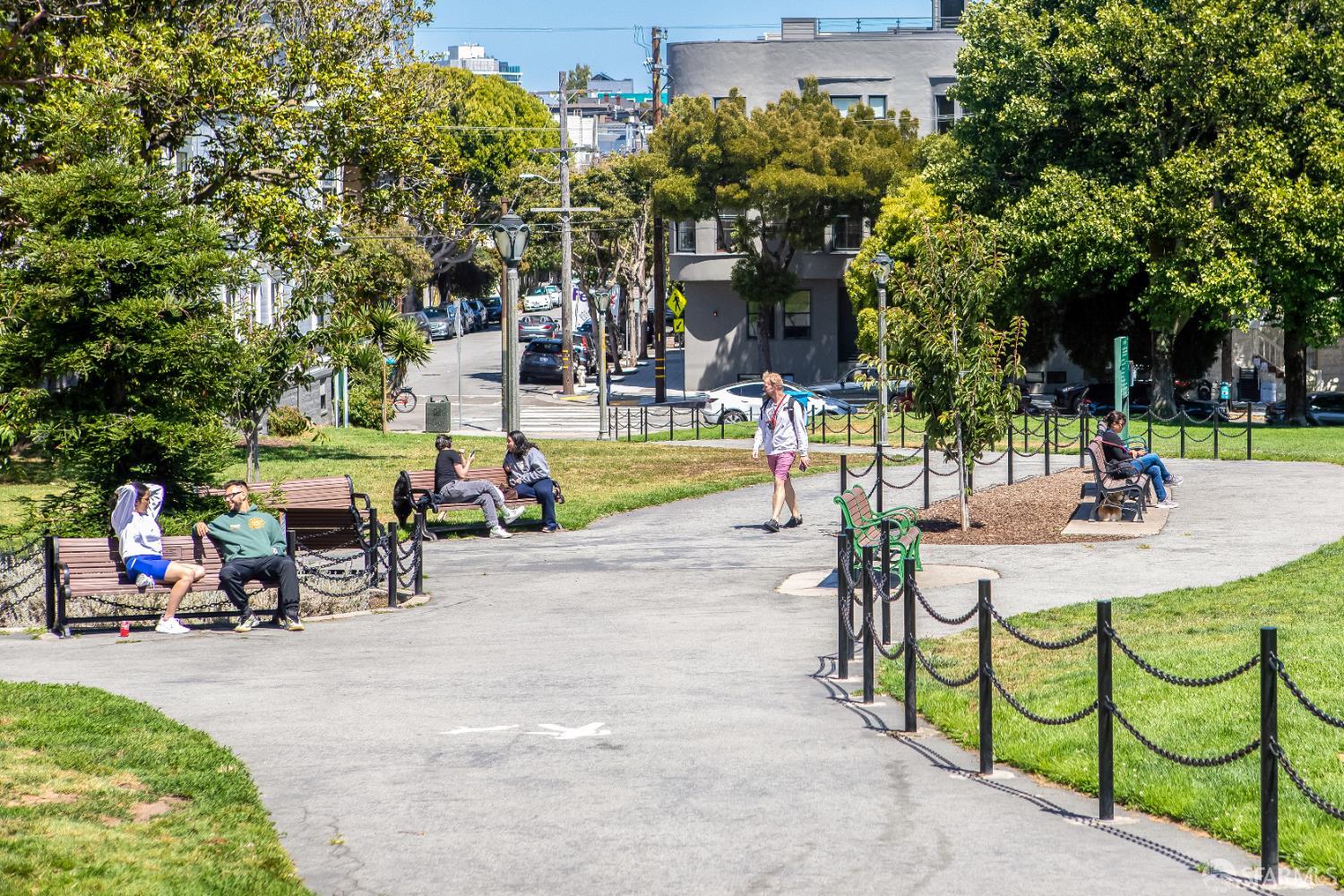 Detail Gallery Image 76 of 85 For 22 Beaver St, San Francisco,  CA 94114 - 5 Beds | 4 Baths