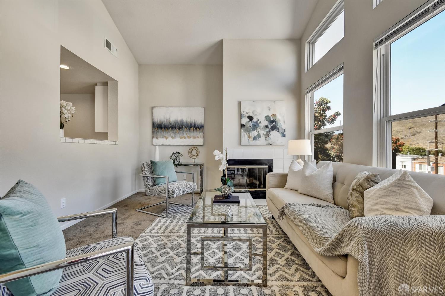 Photo #6: 425077533 Listing 