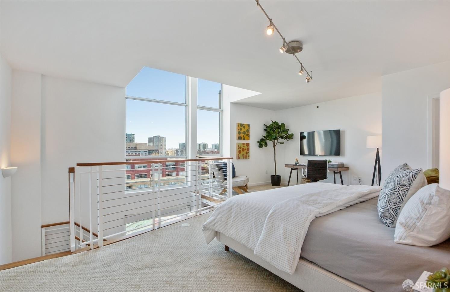 Detail Gallery Image 4 of 21 For 555 4th St #801,  San Francisco,  CA 94107 - 1 Beds | 1/1 Baths