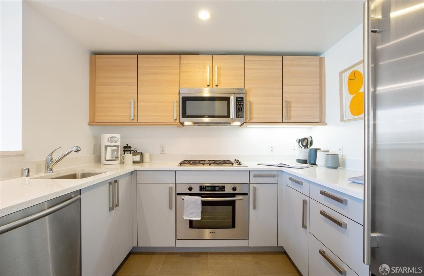 Detail Gallery Image 2 of 21 For 555 4th St #801,  San Francisco,  CA 94107 - 1 Beds | 1/1 Baths