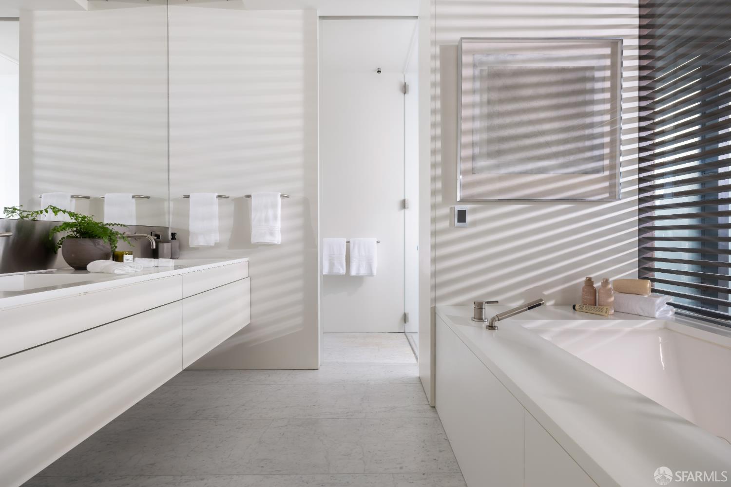 Detail Gallery Image 22 of 41 For 2626 Filbert St, San Francisco,  CA 94123 - 4 Beds | 4/1 Baths