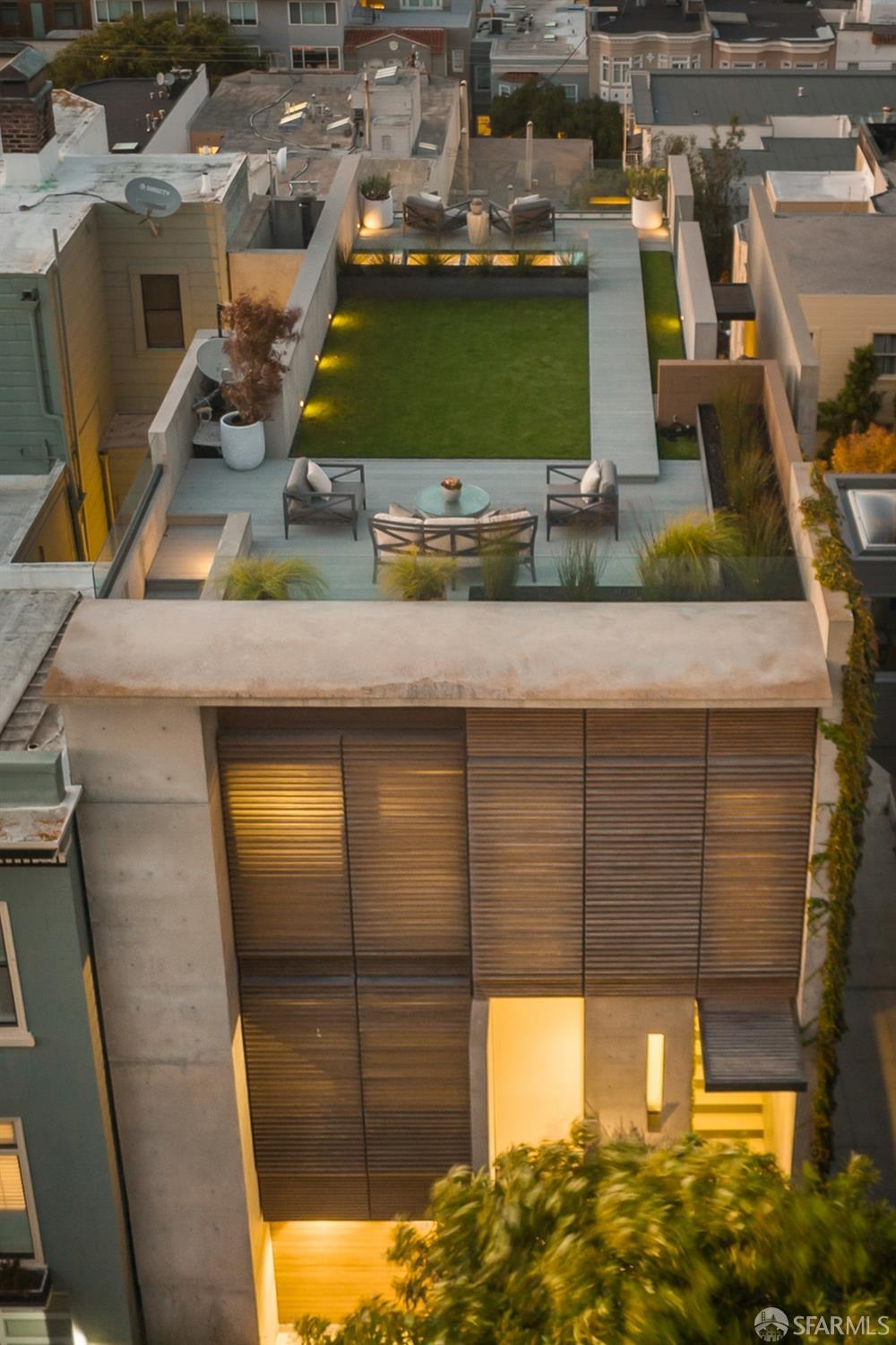 Detail Gallery Image 32 of 41 For 2626 Filbert St, San Francisco,  CA 94123 - 4 Beds | 4/1 Baths