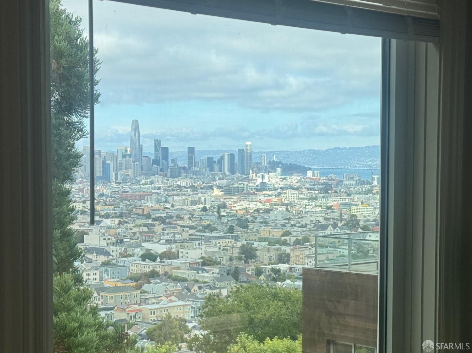 Detail Gallery Image 9 of 10 For 548 Duncan St #101,  San Francisco,  CA 94131 - 3 Beds | 2/1 Baths