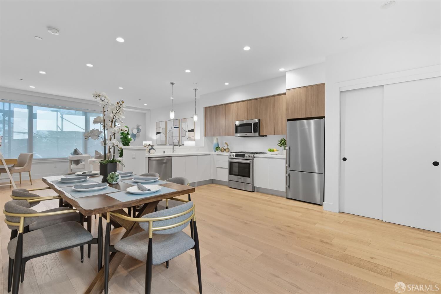 Detail Gallery Image 22 of 34 For 2747 San Pablo Ave #406,  Berkeley,  CA 94702 - 2 Beds | 1 Baths