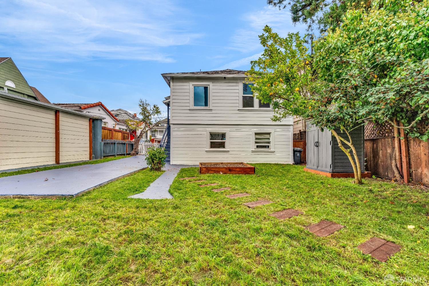 Detail Gallery Image 41 of 42 For 2918 Newbury St, Berkeley,  CA 94703 - 3 Beds | 1/1 Baths