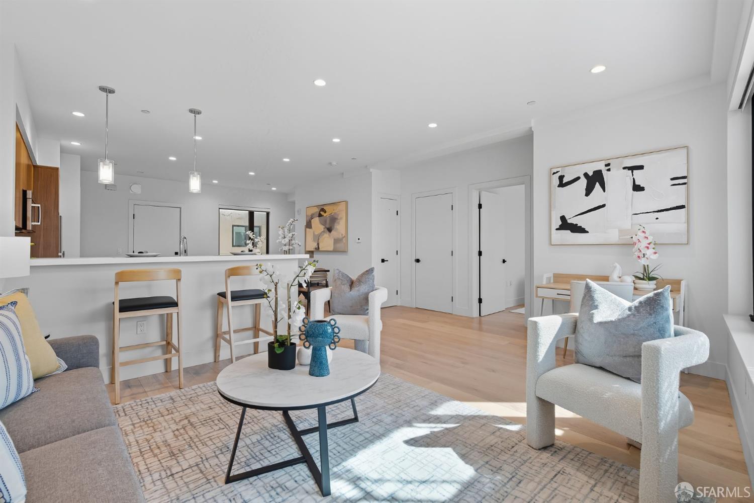 Detail Gallery Image 7 of 34 For 2747 San Pablo Ave #406,  Berkeley,  CA 94702 - 2 Beds | 1 Baths