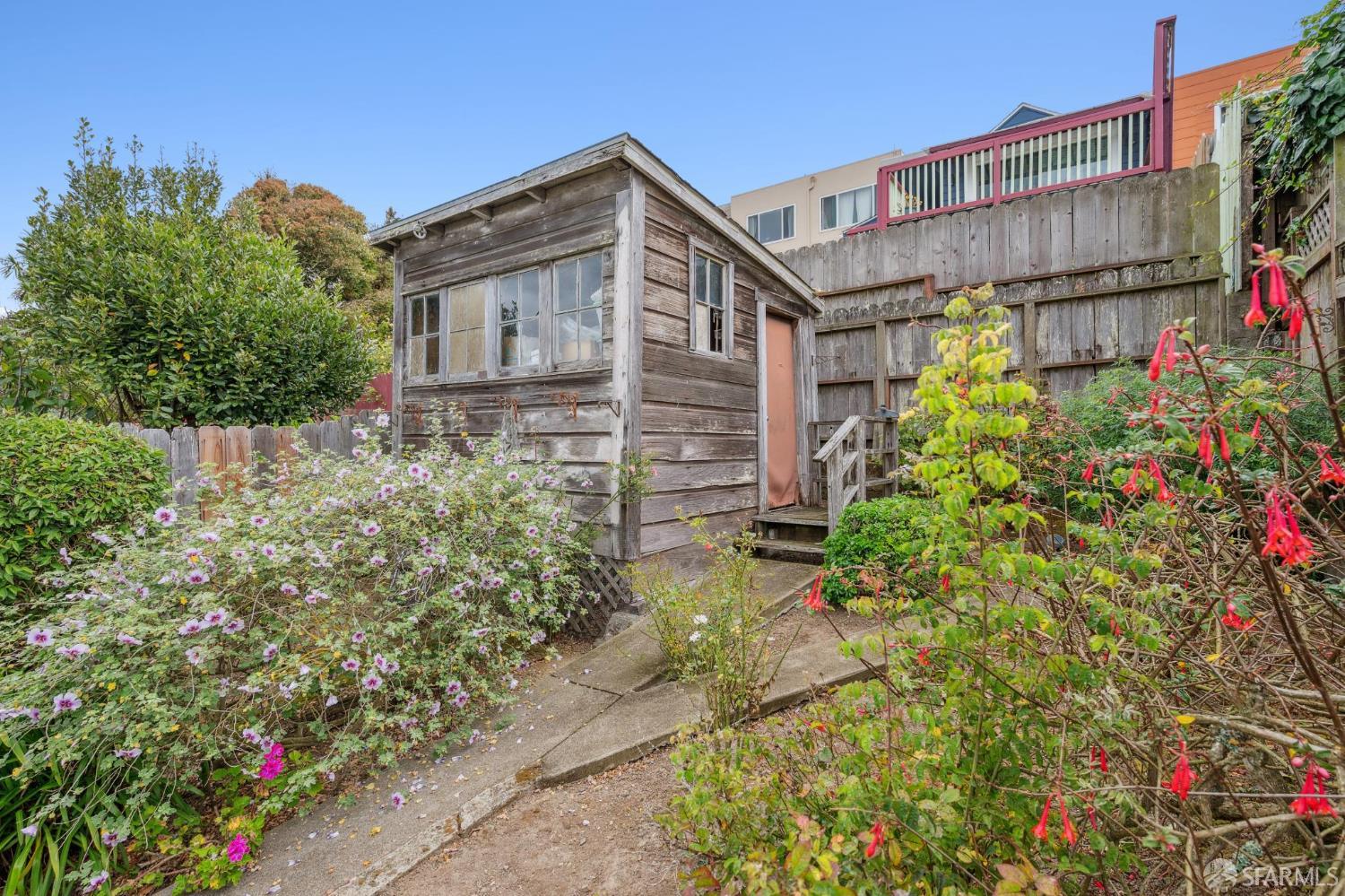 Detail Gallery Image 11 of 14 For 263 Vienna St, San Francisco,  CA 94112 - 2 Beds | 1 Baths