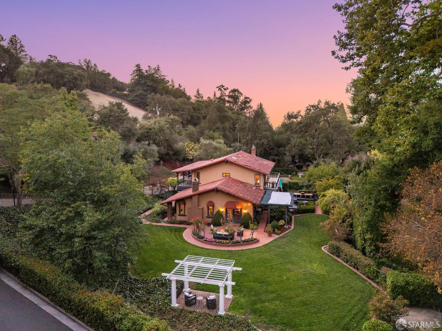 Detail Gallery Image 64 of 69 For 16244 Kennedy Rd, Los Gatos,  CA 95032 - 5 Beds | 3 Baths